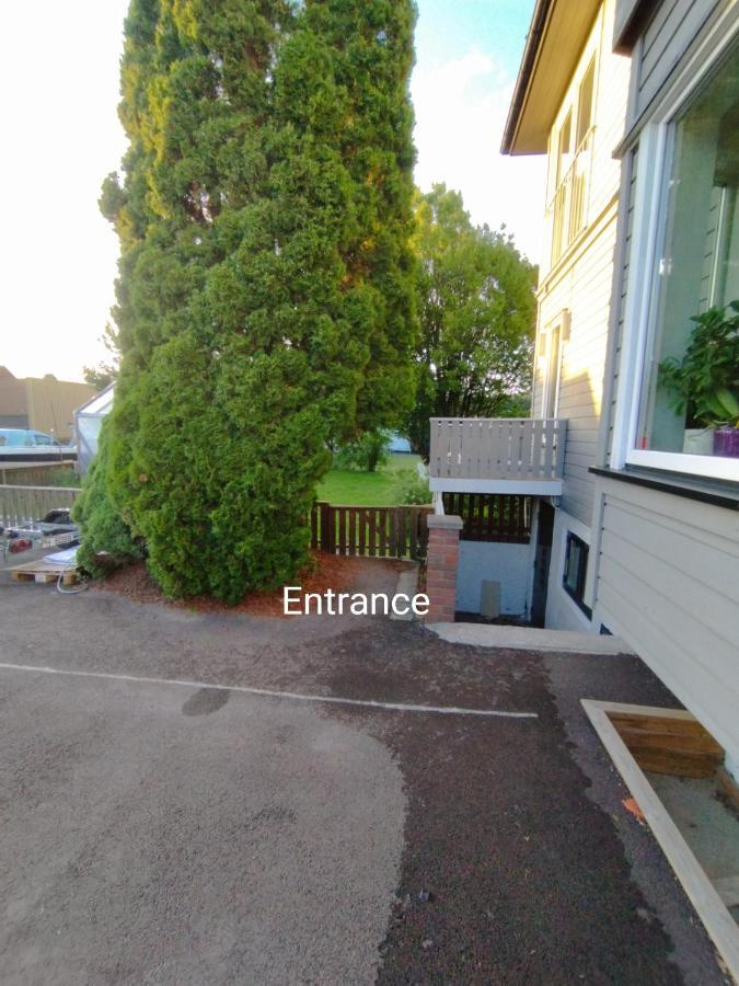 Guest House In The Garden Hokksund Exterior photo